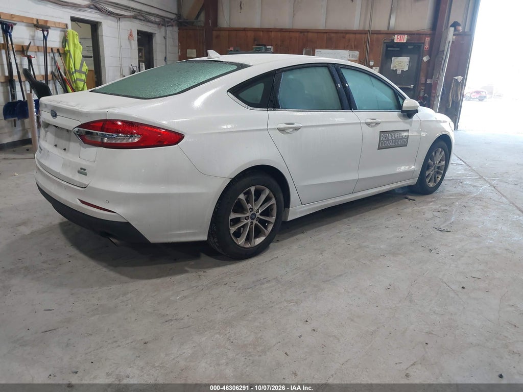2019 Ford Fusion SE photo 4