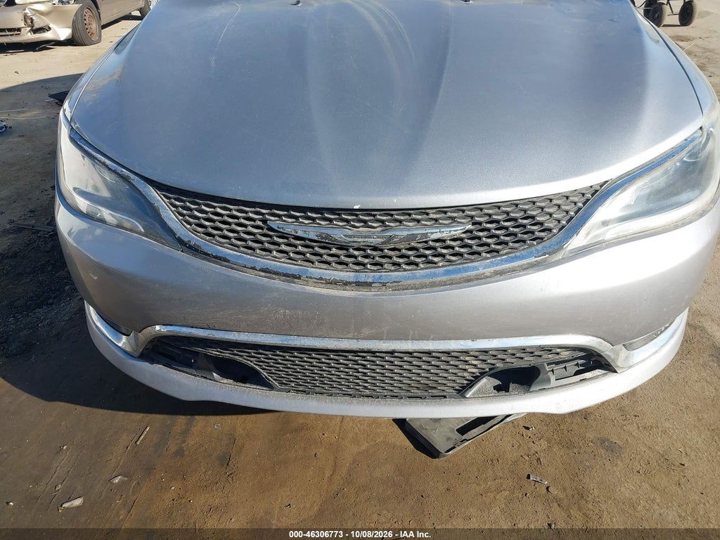 2015 Chrysler 200 Limited photo 6