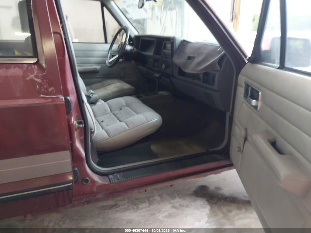 1991 Jeep Cherokee photo 5