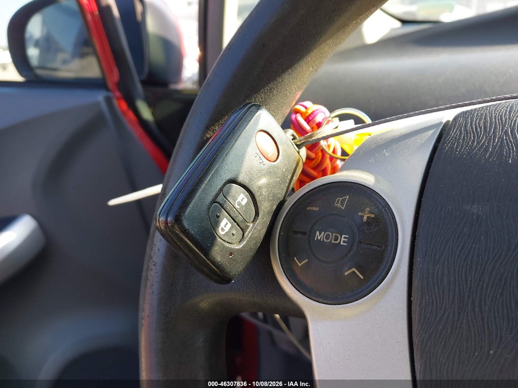 2011 Toyota Prius TWO photo 11