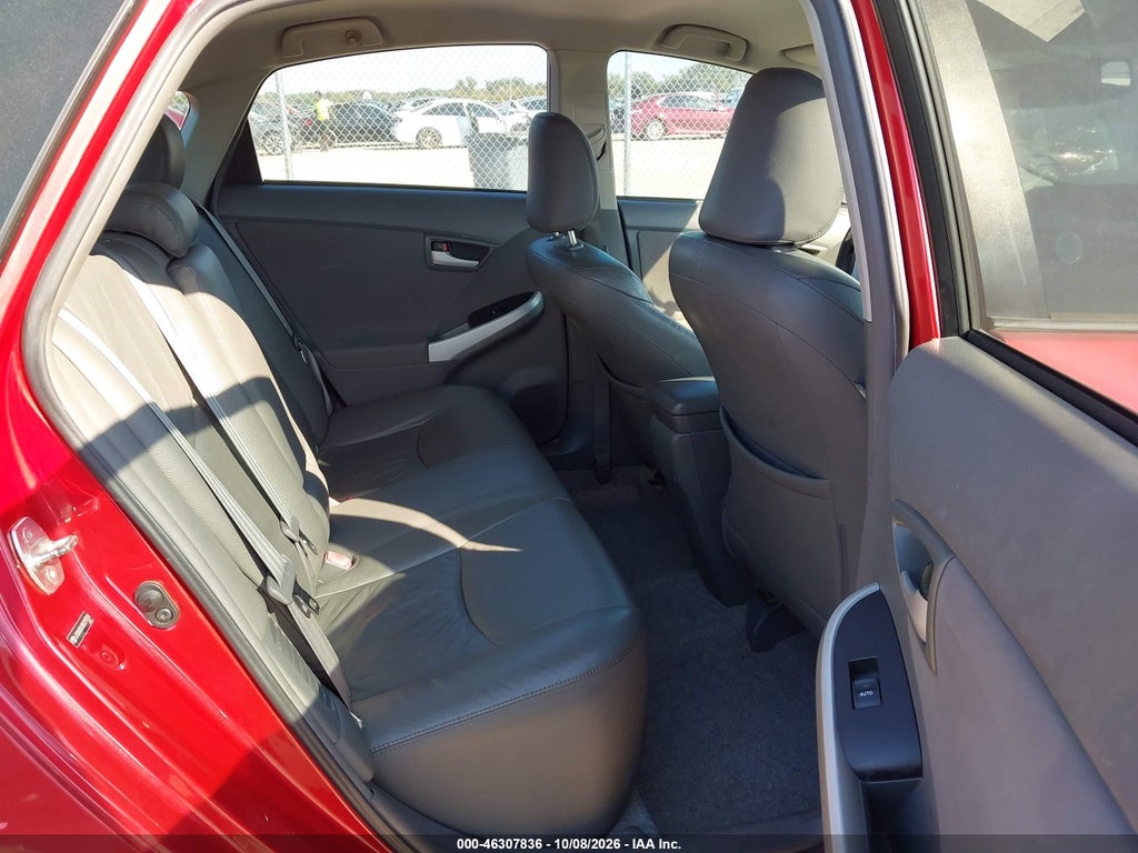 2011 Toyota Prius TWO photo 8