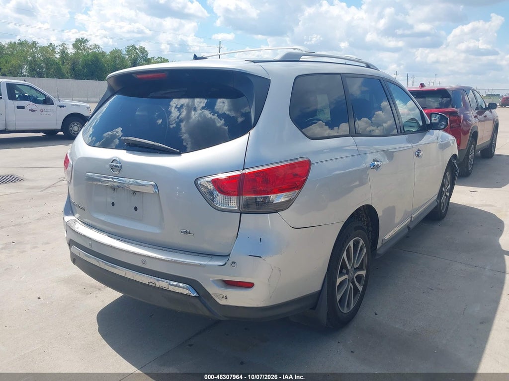 2013 Nissan Pathfinder SL photo 4