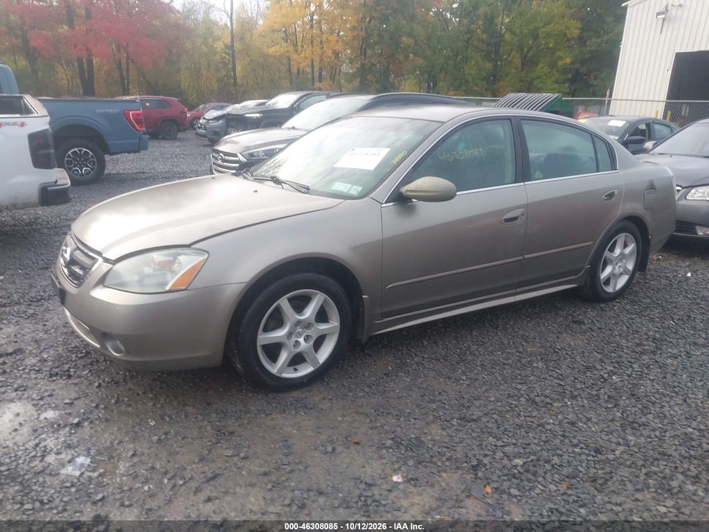 2002 Nissan Altima 3.5 SE photo 2