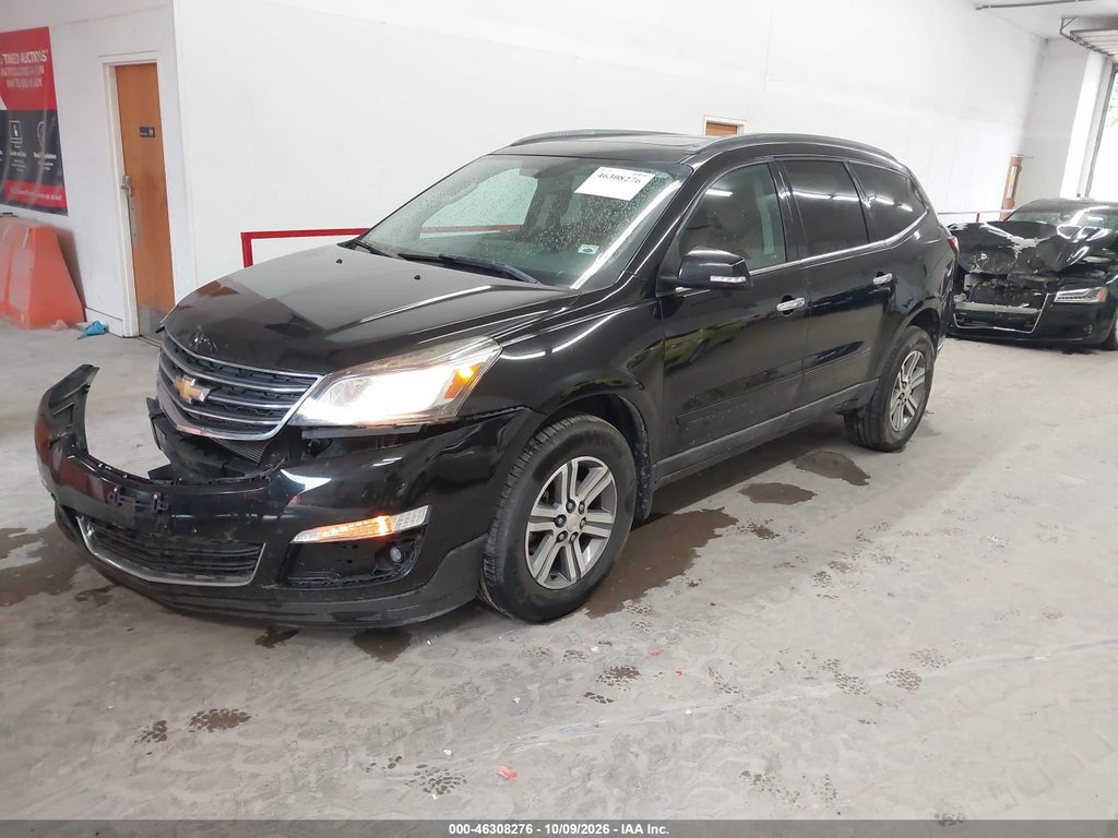 2016 Chevrolet Traverse 2LT photo 2