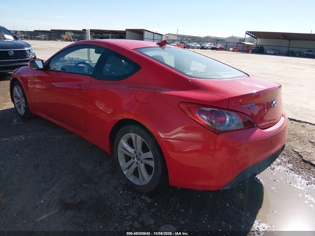 2010 Hyundai Genesis 3.8 Grand Touring photo 3