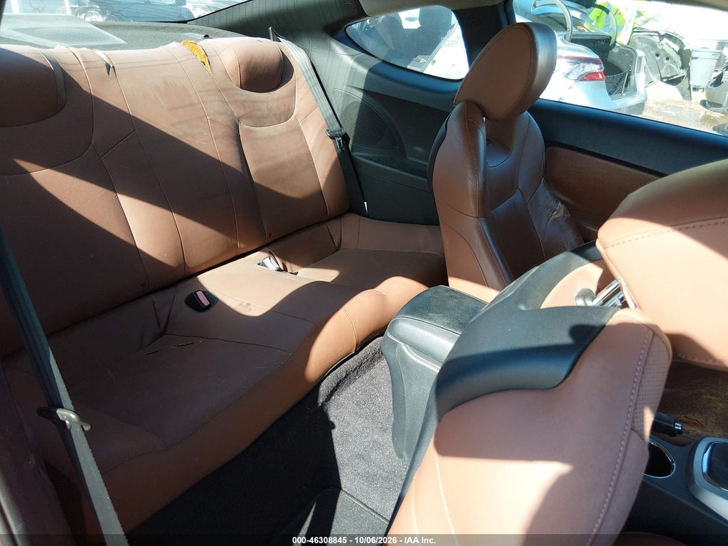 2010 Hyundai Genesis 3.8 Grand Touring photo 8