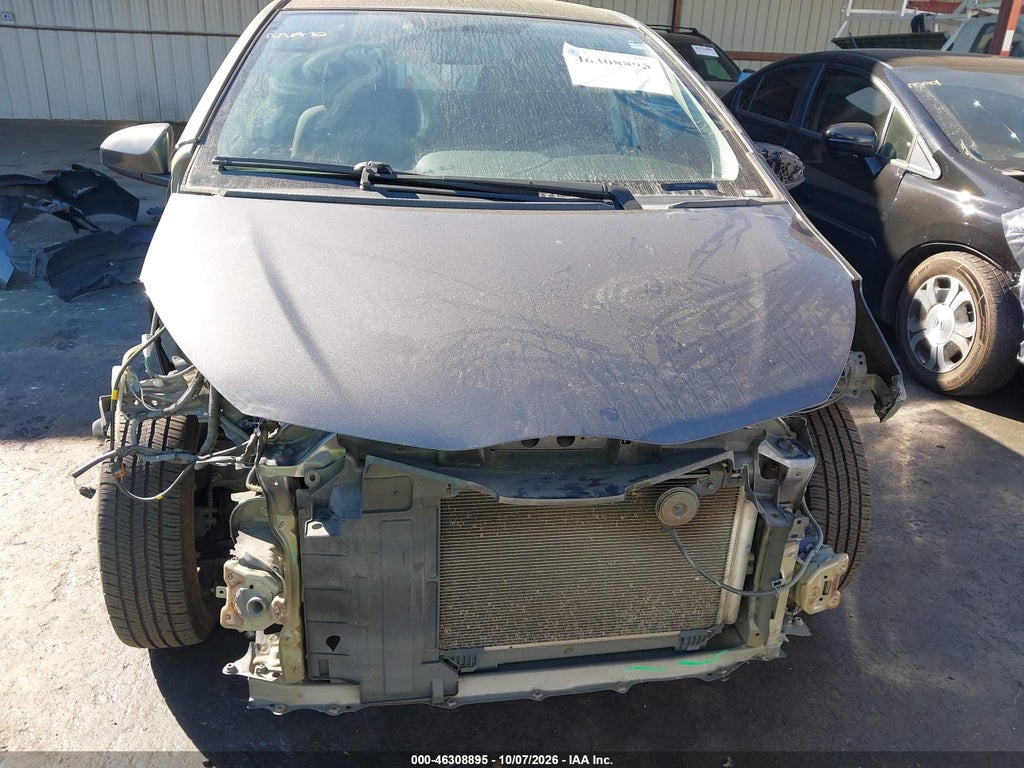 2015 Toyota Yaris L photo 6