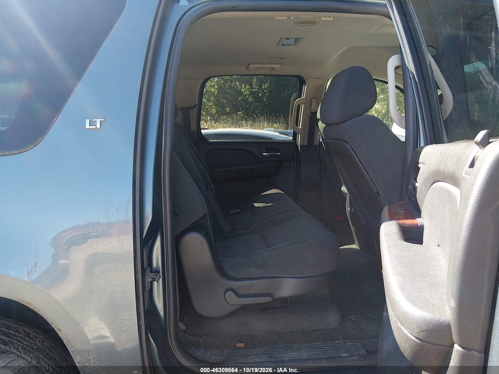 2009 Chevrolet Suburban 1500 LT1 photo 8