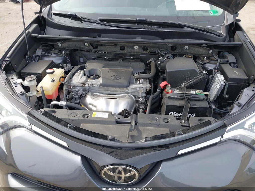2016 Toyota RAV4 Limited photo 10