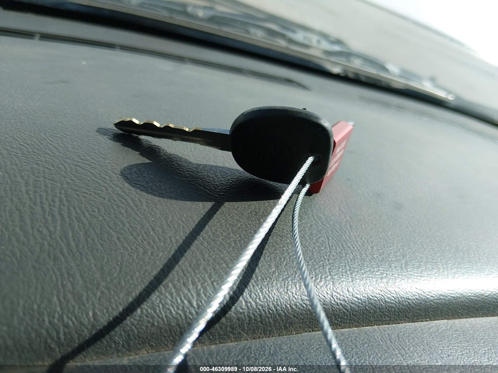 2005 Chevrolet Silverado 1500 Work Truck photo 11