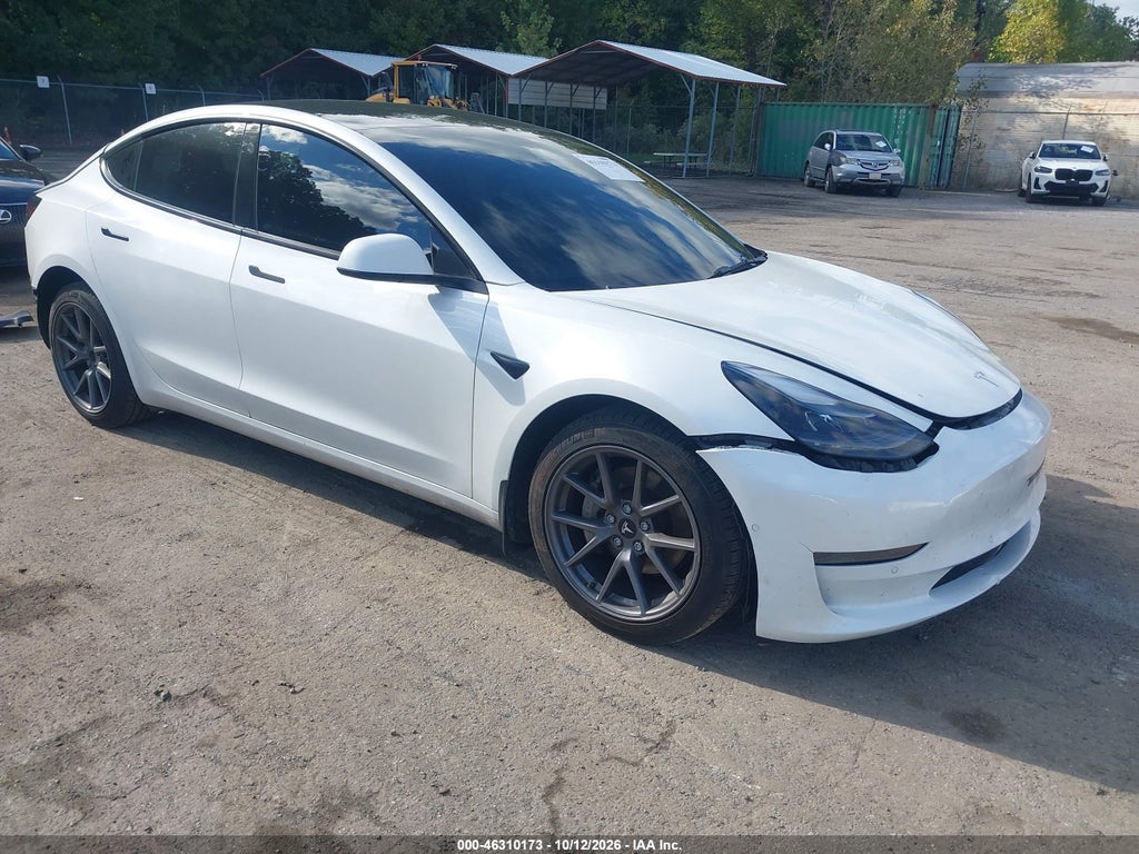 TESLA MODEL 3 2022