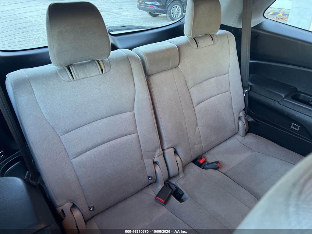 2019 Honda Pilot EX photo 6