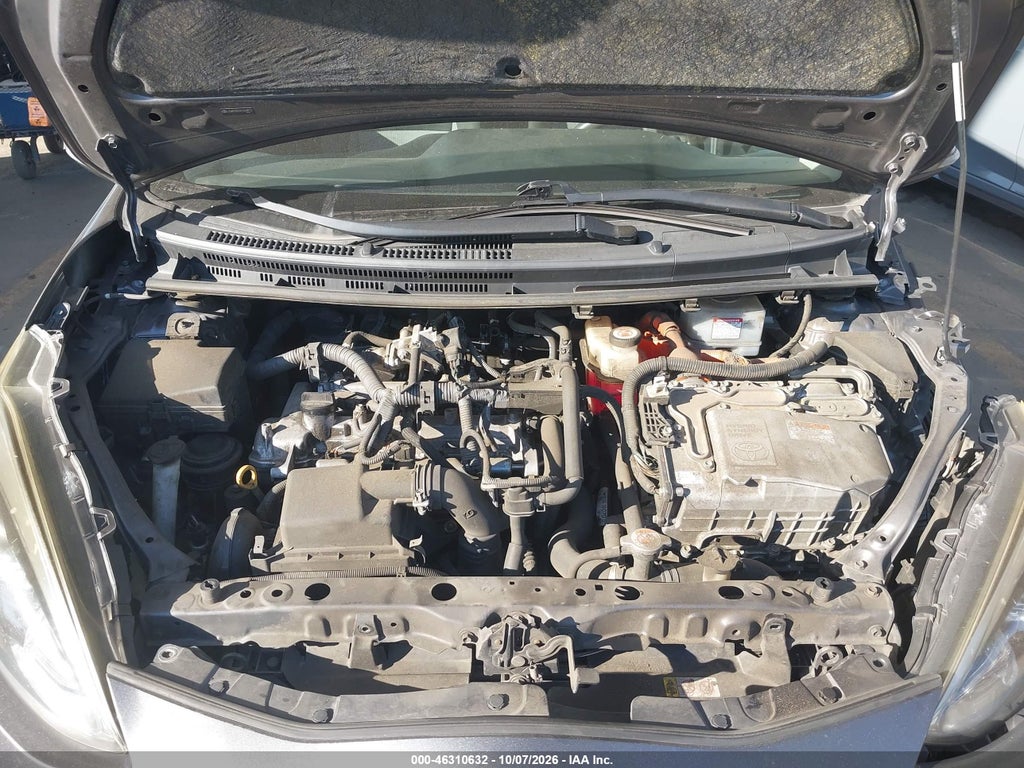 2019 Toyota Prius C L photo 10