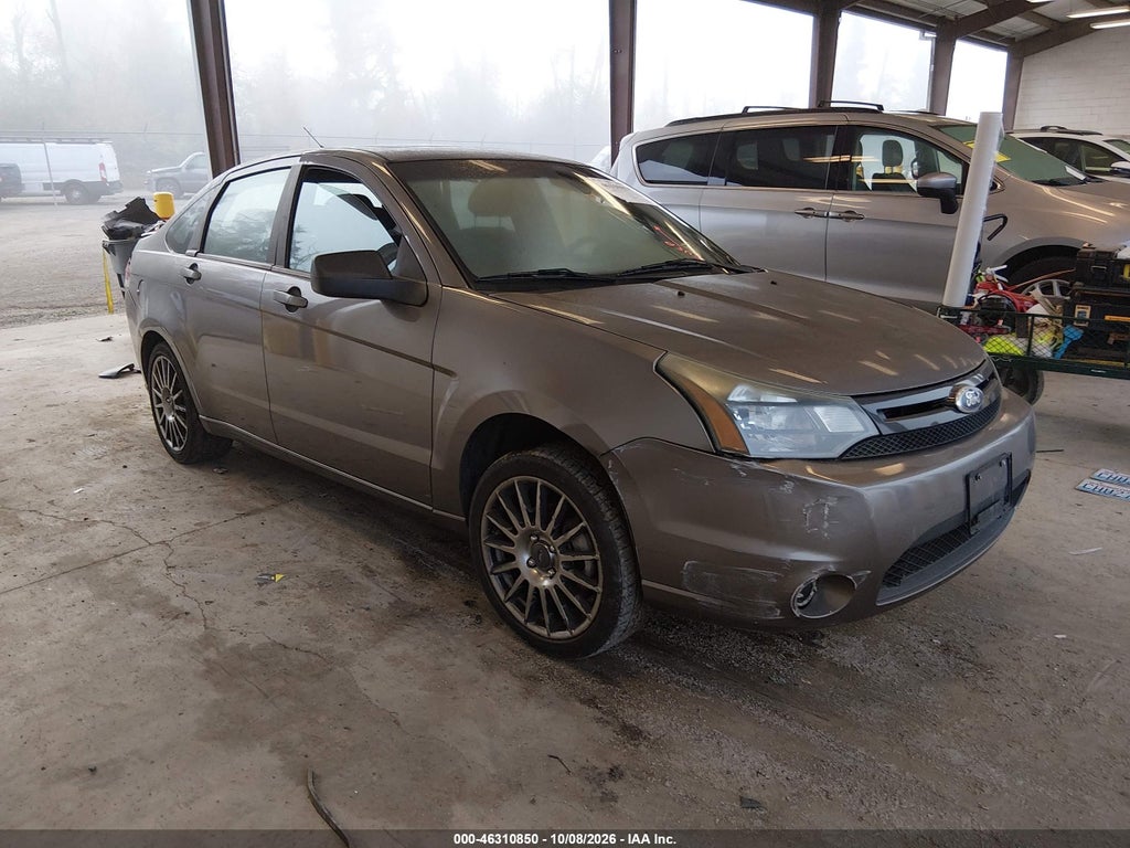 2011 Ford Focus SES photo 1