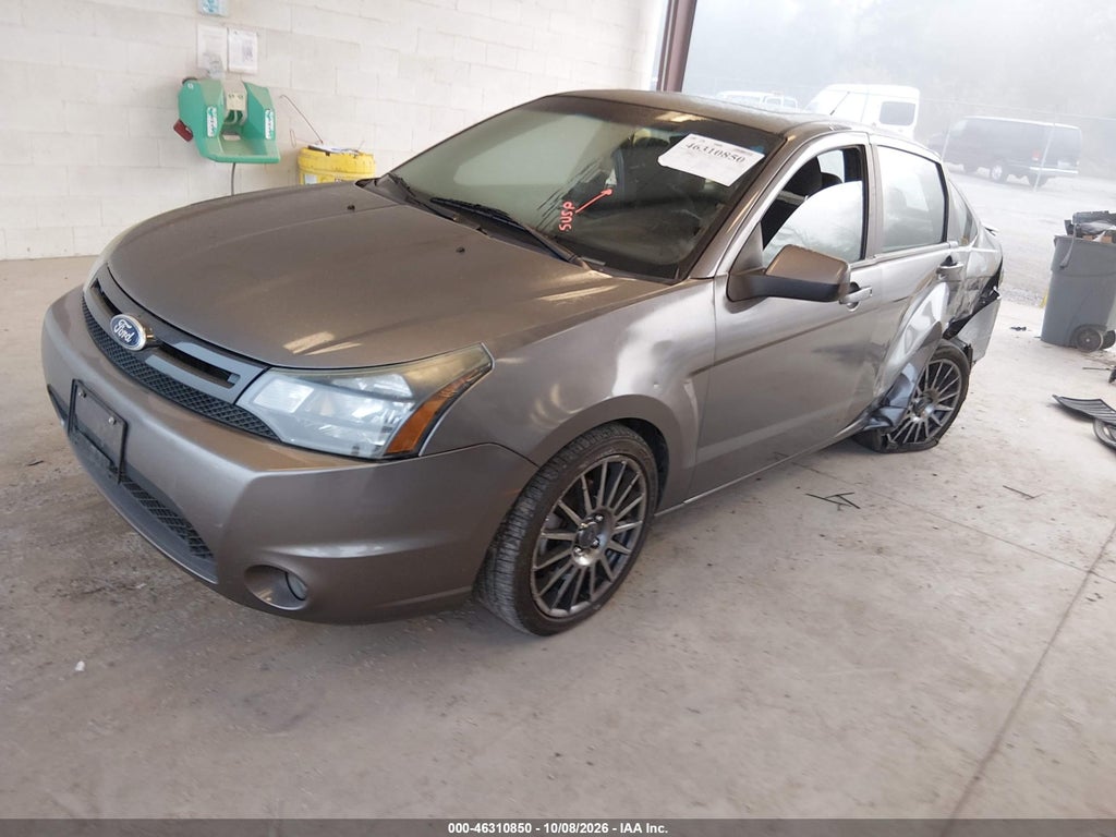 2011 Ford Focus SES photo 2