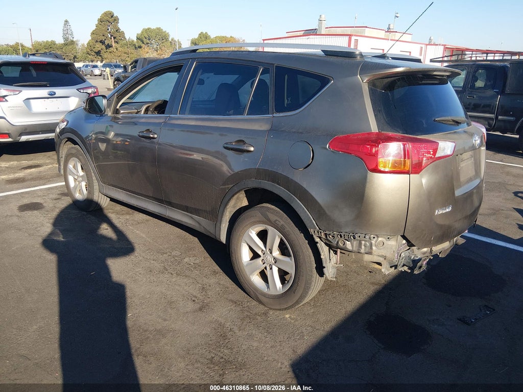2014 Toyota RAV4 XLE photo 3