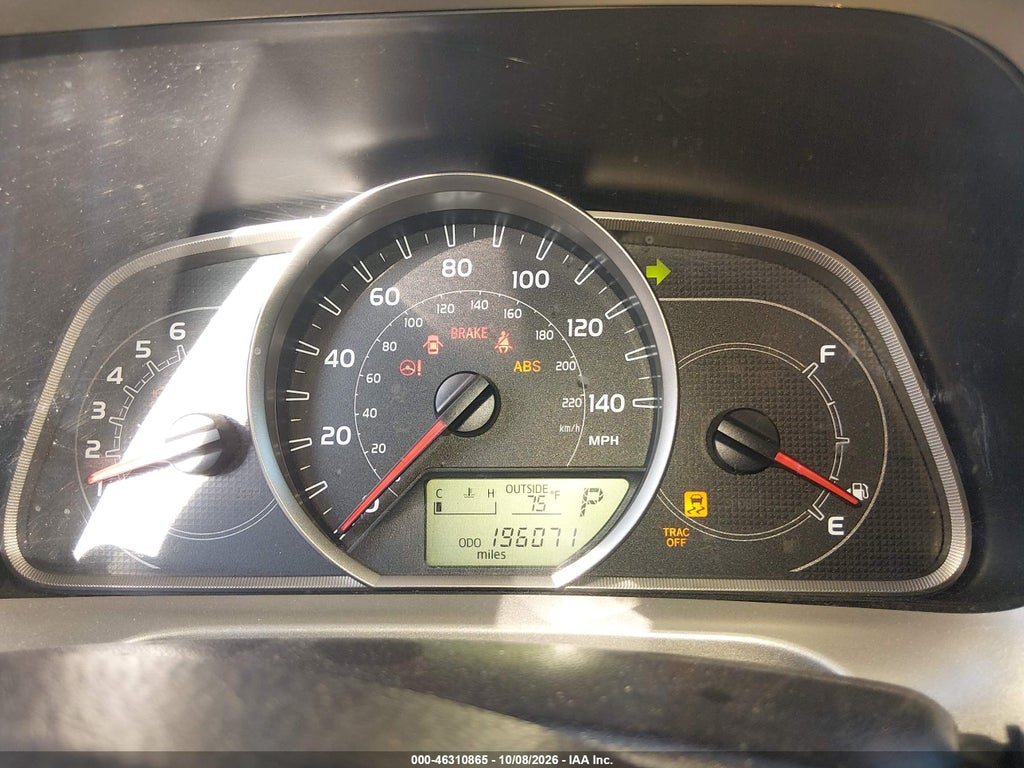 2014 Toyota RAV4 XLE photo 7