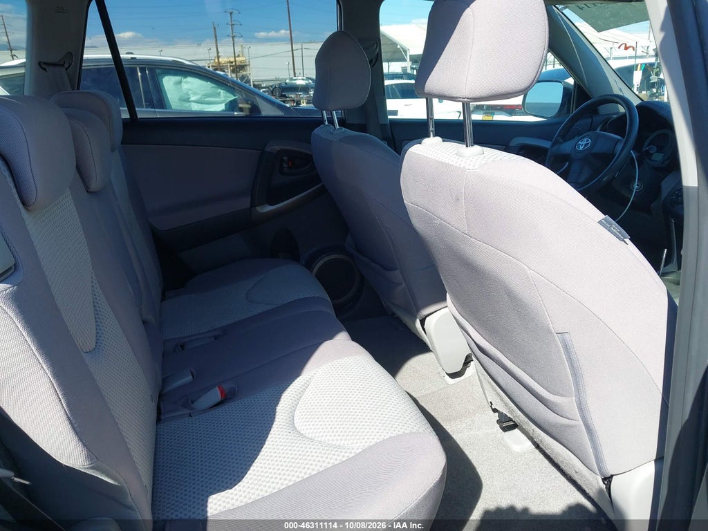 2008 Toyota RAV4 Base V6 photo 8