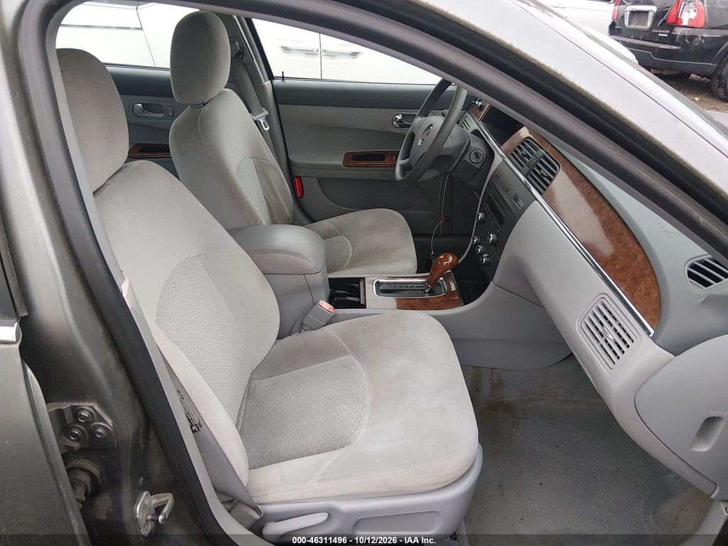 2005 Buick Lacrosse CX photo 5