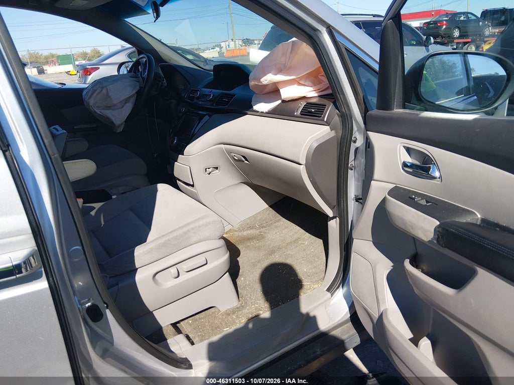 2015 Honda Odyssey EX photo 5