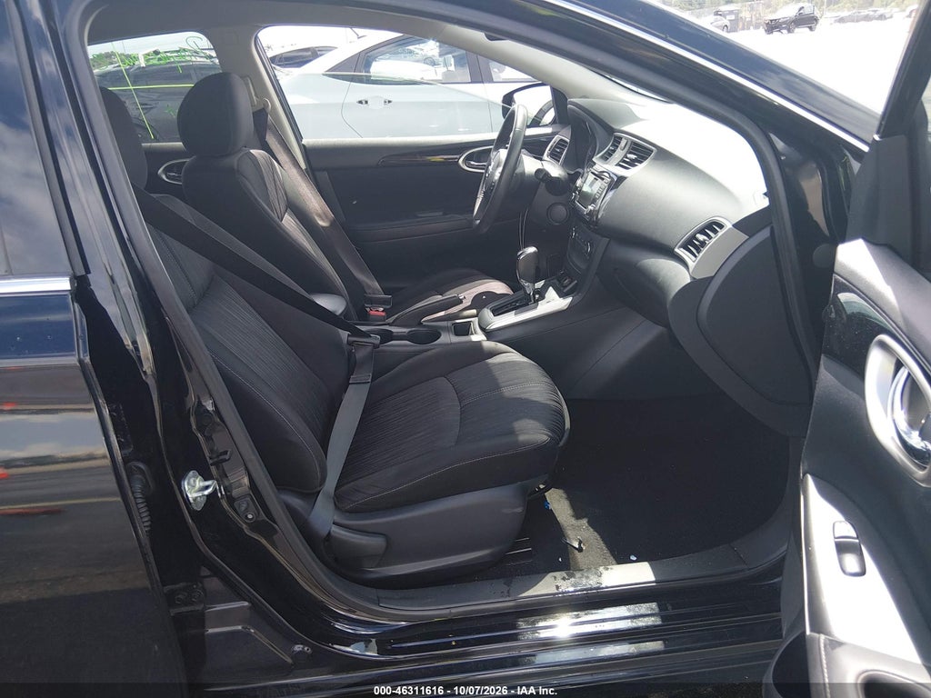 2017 Nissan Sentra SV photo 5
