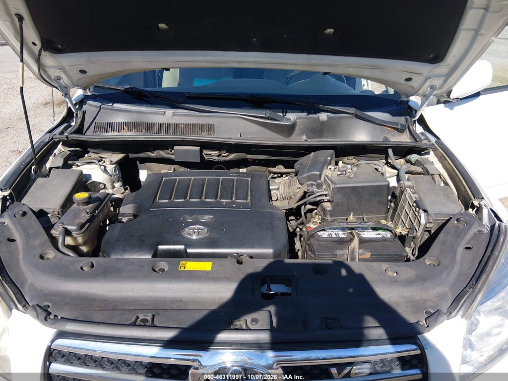 2008 Toyota RAV4 Limited V6 photo 10