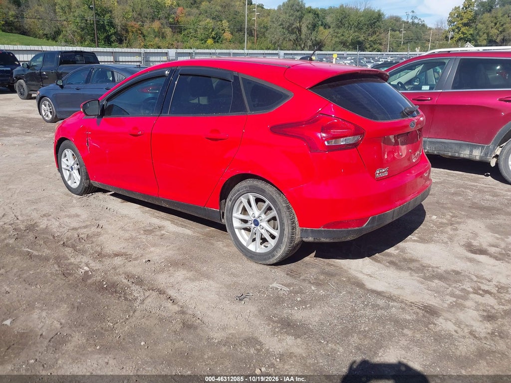 2017 Ford Focus SE photo 3
