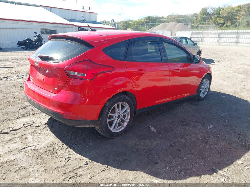 2017 Ford Focus SE photo 4