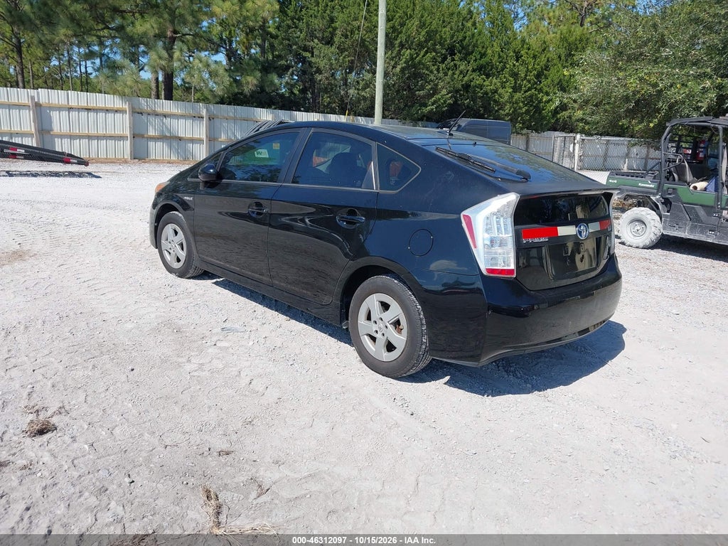 2010 Toyota Prius II photo 3