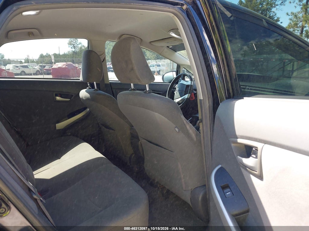 2010 Toyota Prius II photo 8