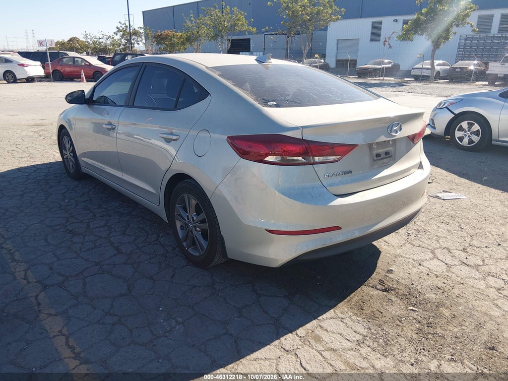 2017 Hyundai Elantra SE photo 3