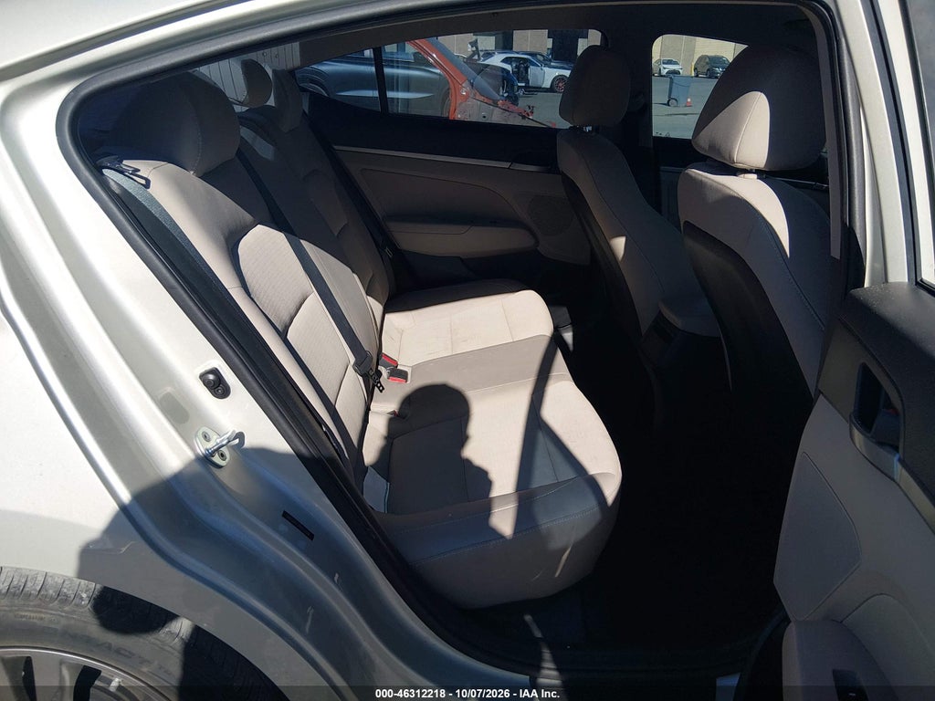 2017 Hyundai Elantra SE photo 8