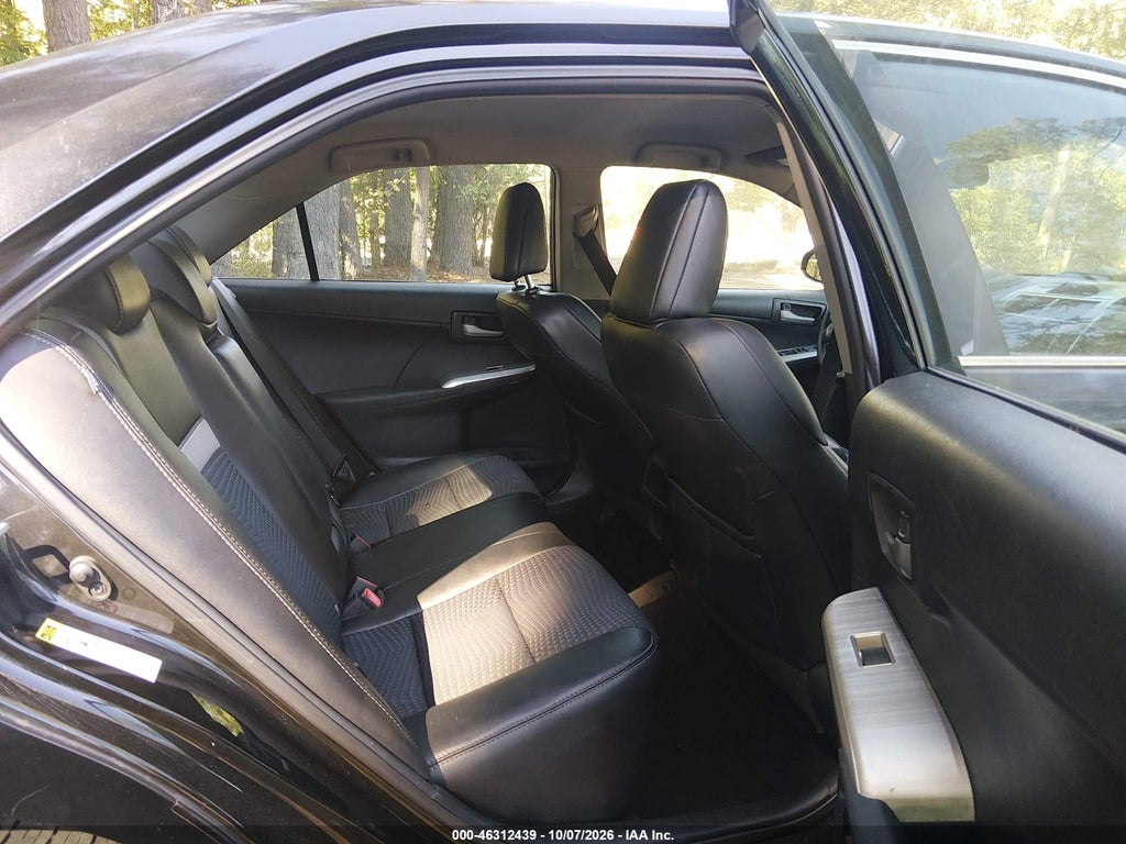 2012 Toyota Camry SE photo 8