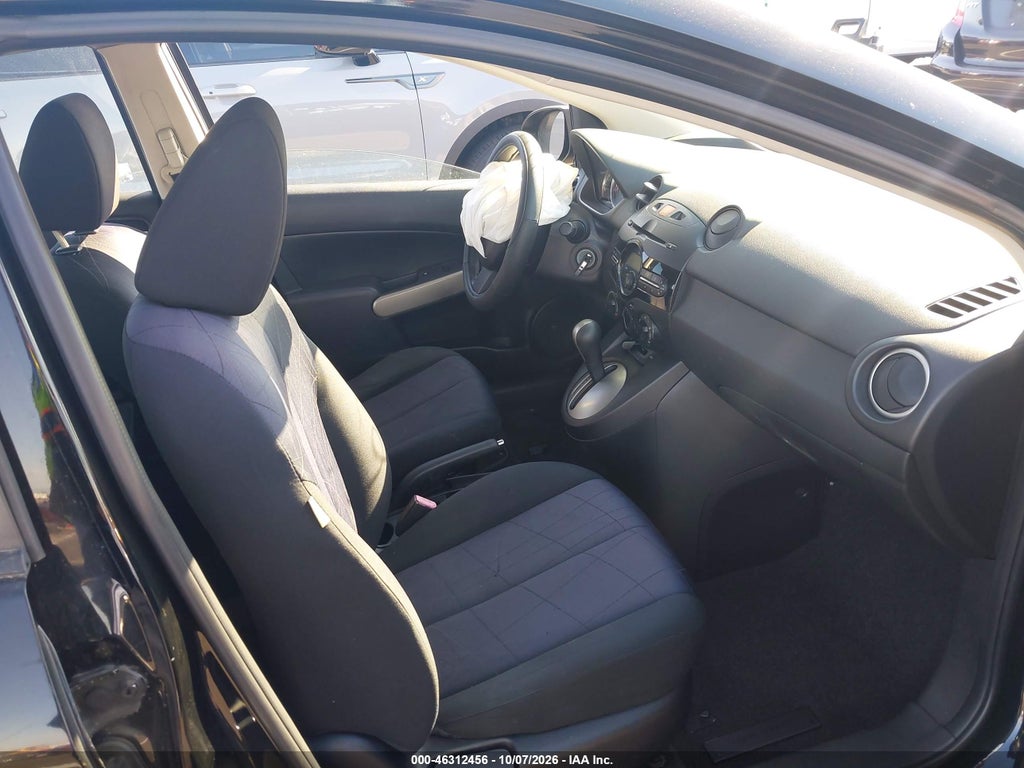 2012 Mazda MAZDA2 Sport photo 5