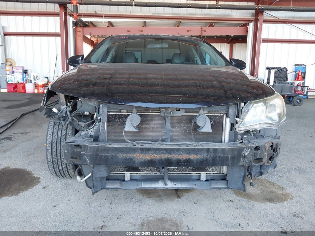 2014 Toyota Camry SE Sport photo 6