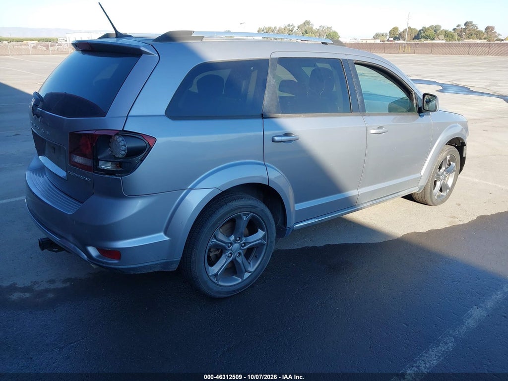 2015 Dodge Journey Crossroad photo 4