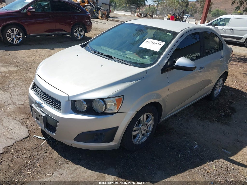 2012 Chevrolet Sonic 2LT photo 2