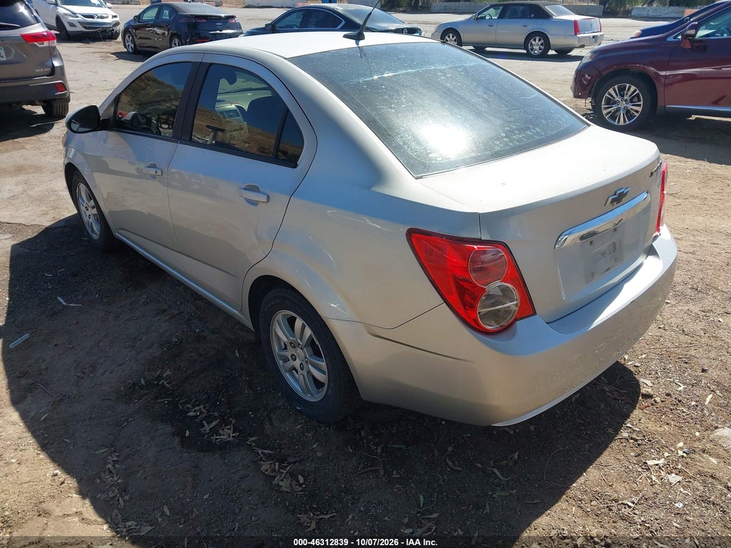 2012 Chevrolet Sonic 2LT photo 3