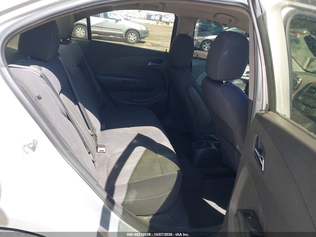 2012 Chevrolet Sonic 2LT photo 8