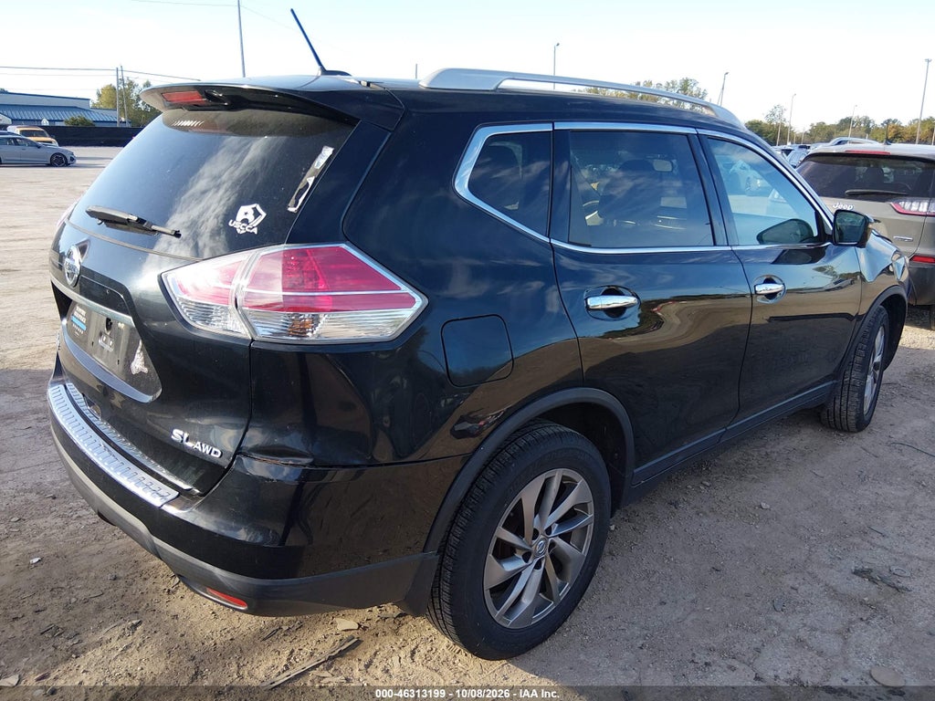2015 Nissan Rogue SL photo 4
