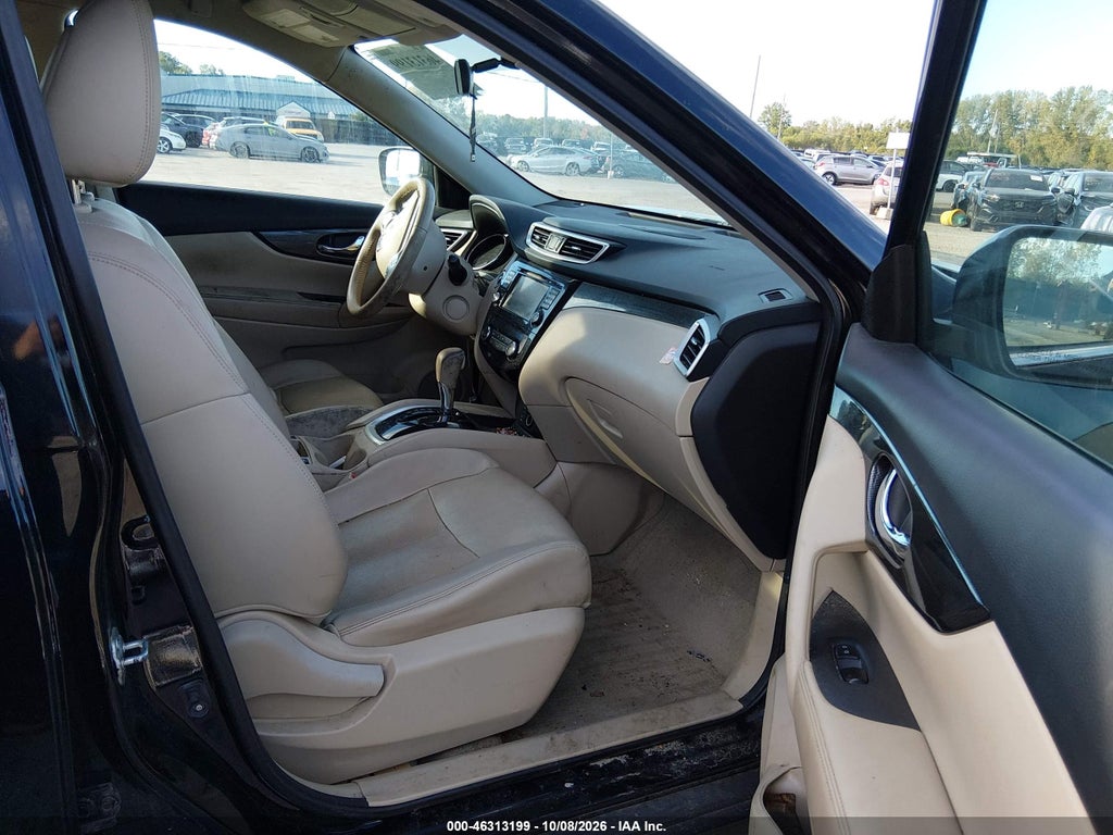 2015 Nissan Rogue SL photo 5