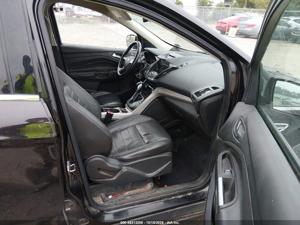2013 Ford Escape SEL photo 5