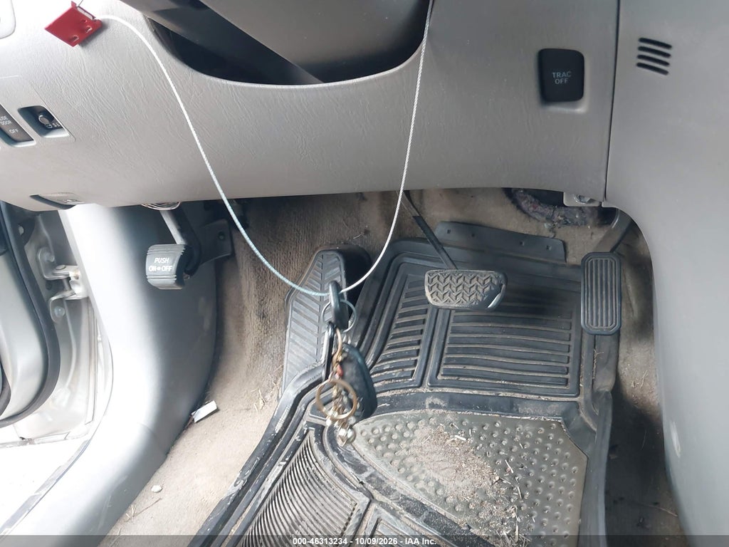 2010 Toyota Sienna CE/LE photo 11