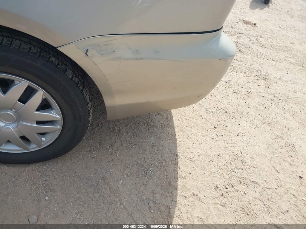 2010 Toyota Sienna CE/LE photo 6