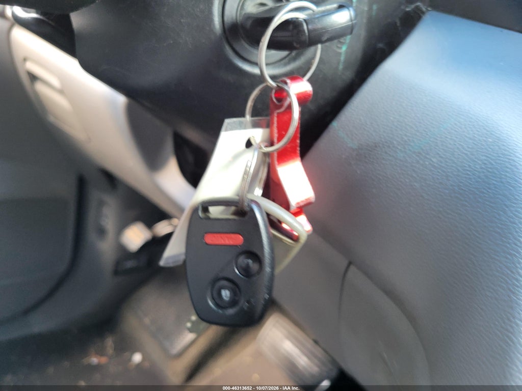 2012 Honda Odyssey LX photo 11