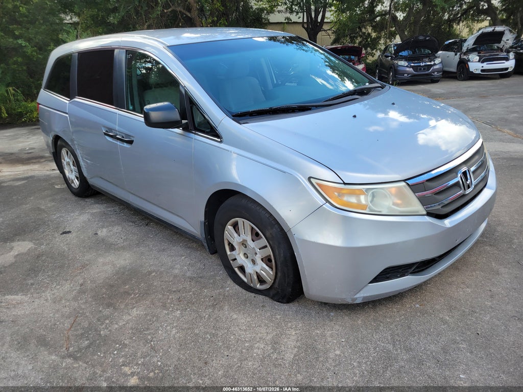 2012 Honda Odyssey LX photo 2