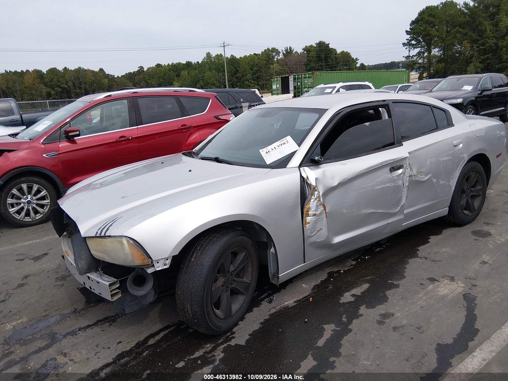 2012 Dodge Charger SE photo 2