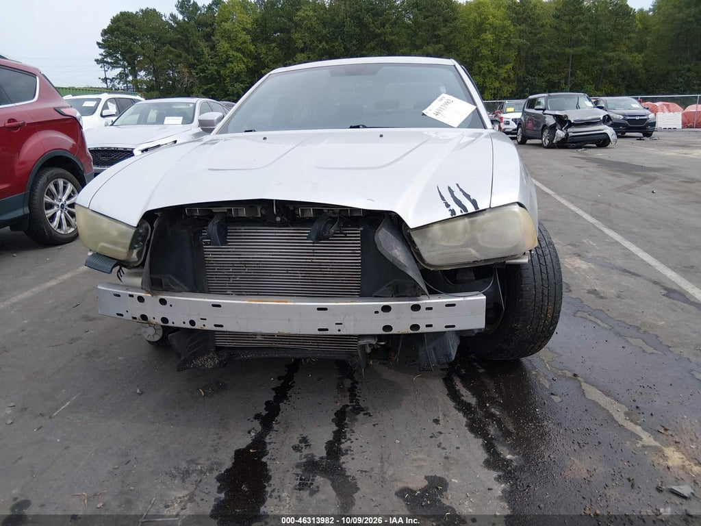 2012 Dodge Charger SE photo 6