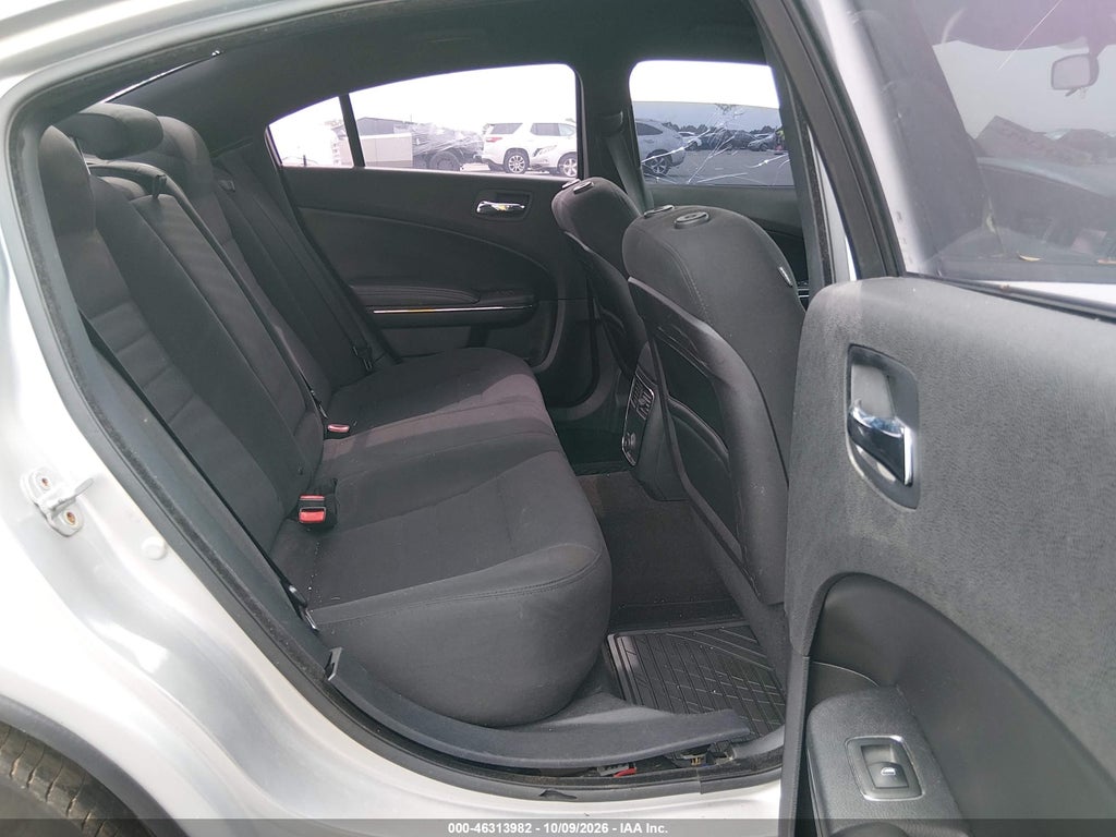 2012 Dodge Charger SE photo 8
