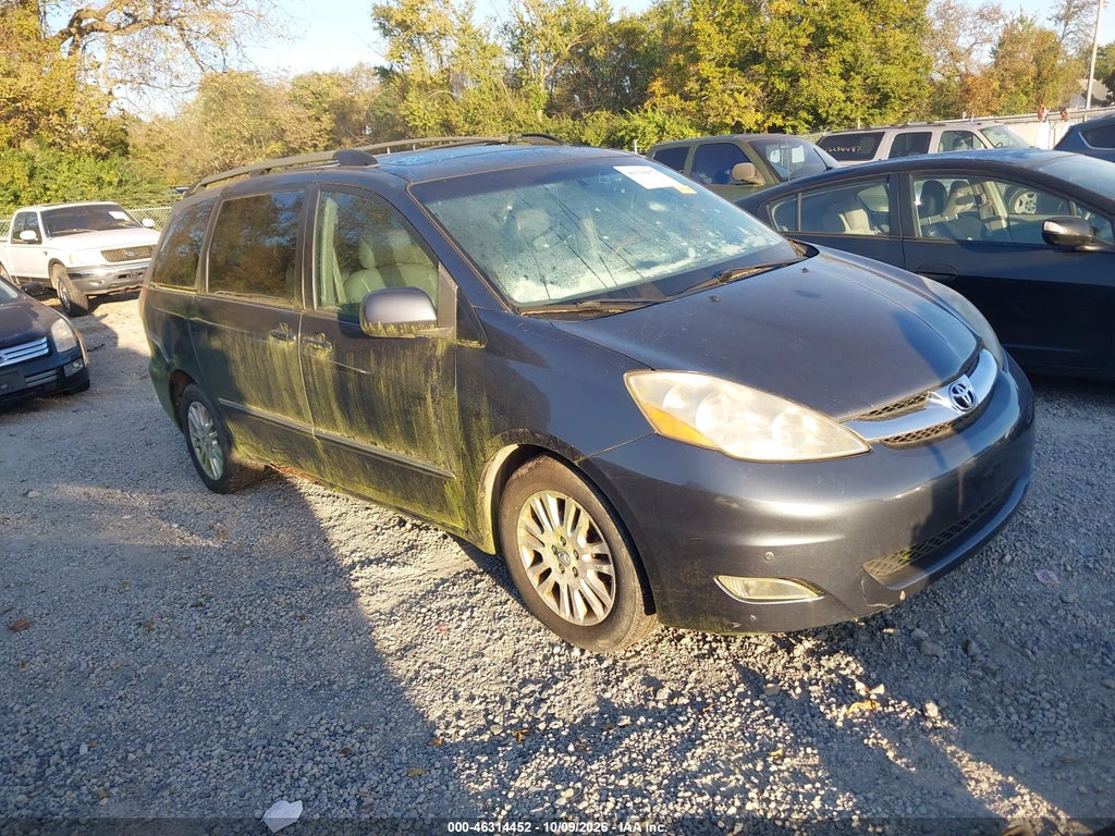 2008 Toyota Sienna Limited photo 1